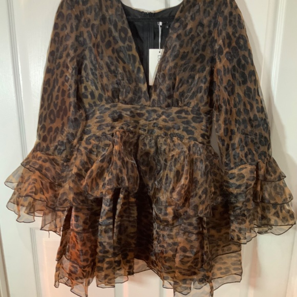 Loragal Leopard Print Deep V Neck Ruffle Mini Dress Size Small NW - Picture 4 of 10
